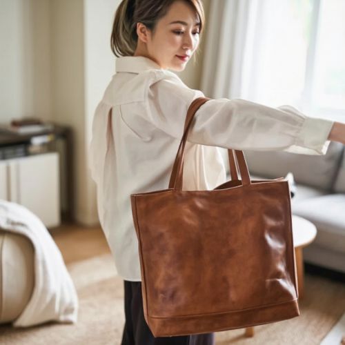 <h2><strong>お客様は私のバッグを誇らしげに身につけています！</strong></h2>